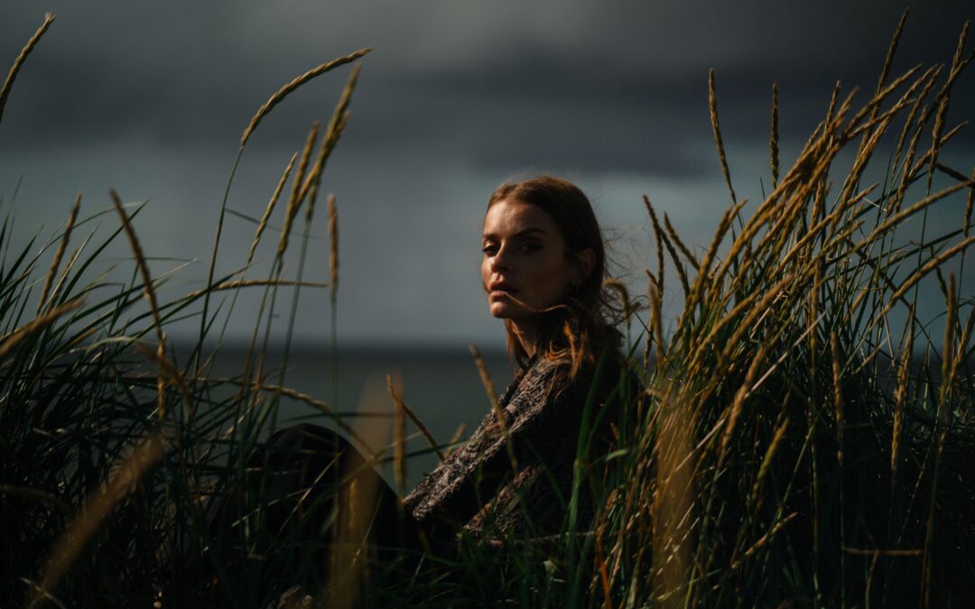 Izland nyers szépsége hangokba csomagolva – Eydís Evensen új lemezével debütál a Hajón