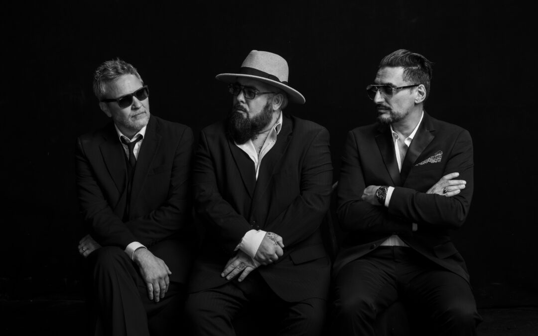 New York-i gengszterattitűd, funkos groove-ok és ellenállhatatlan lazaság – visszatér a Hajóra a Fun Lovin’ Criminals